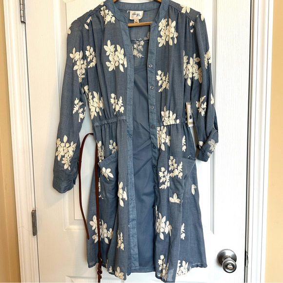 NWT Beige By Eci Embroidered Shirt Dress Floral Blue With Slip Size 4 - Picture 4 of 13